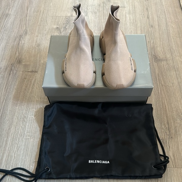 Balenciaga Women’s Speed 2.0 Recycled Knit Sneaker in Beige - Picture 4 of 10